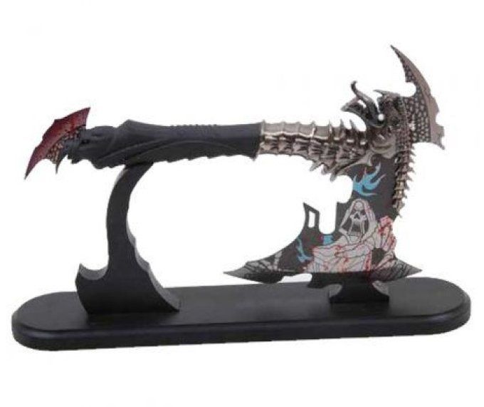 Dague fantaisie Hache décoré la mort