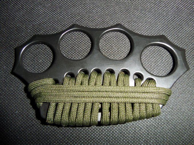 Poing Américain Militaire