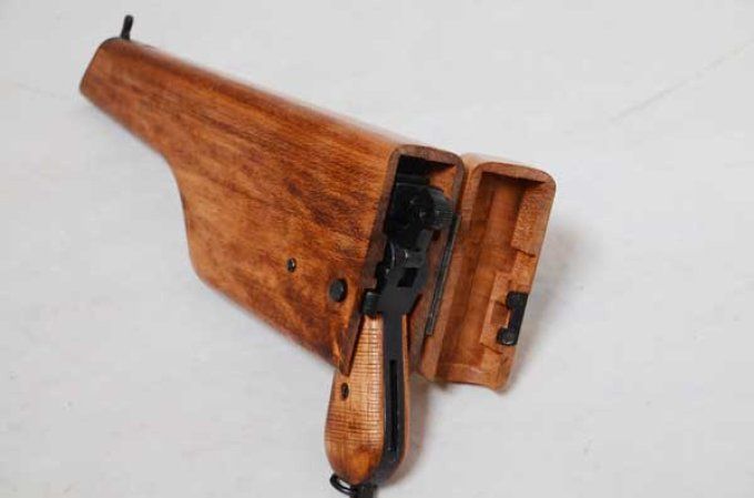 Crosse etui Mod. 96 Artilleur avec Réplique  du Pistolet  MAUSER  C96
