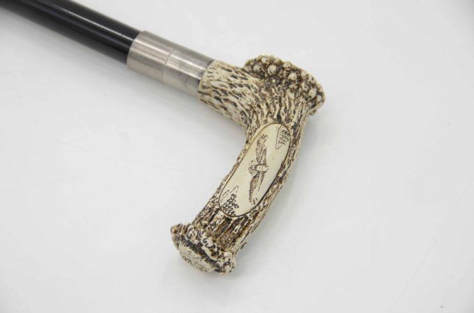 Canne épée corne decoré aigle