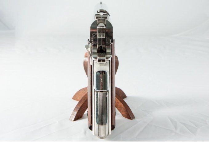 Réplique  pistolet 45 USA 1911 Chrome et démontable