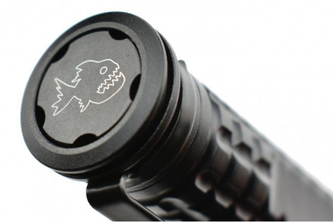Pack baton télescopique +couteau automatique assortie