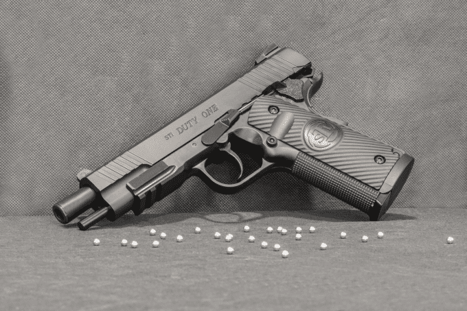 Pistolet  GNB STI DUTY ONE 75  ASG -  Co2  Billes Acier Cal 4.5