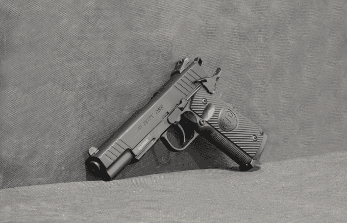 Pistolet  GNB STI DUTY ONE 75  ASG -  Co2  Billes Acier Cal 4.5